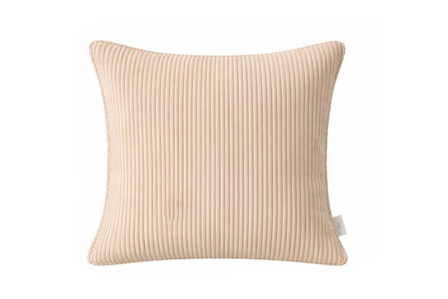 כרית נוי 50/50 בז' מוקה